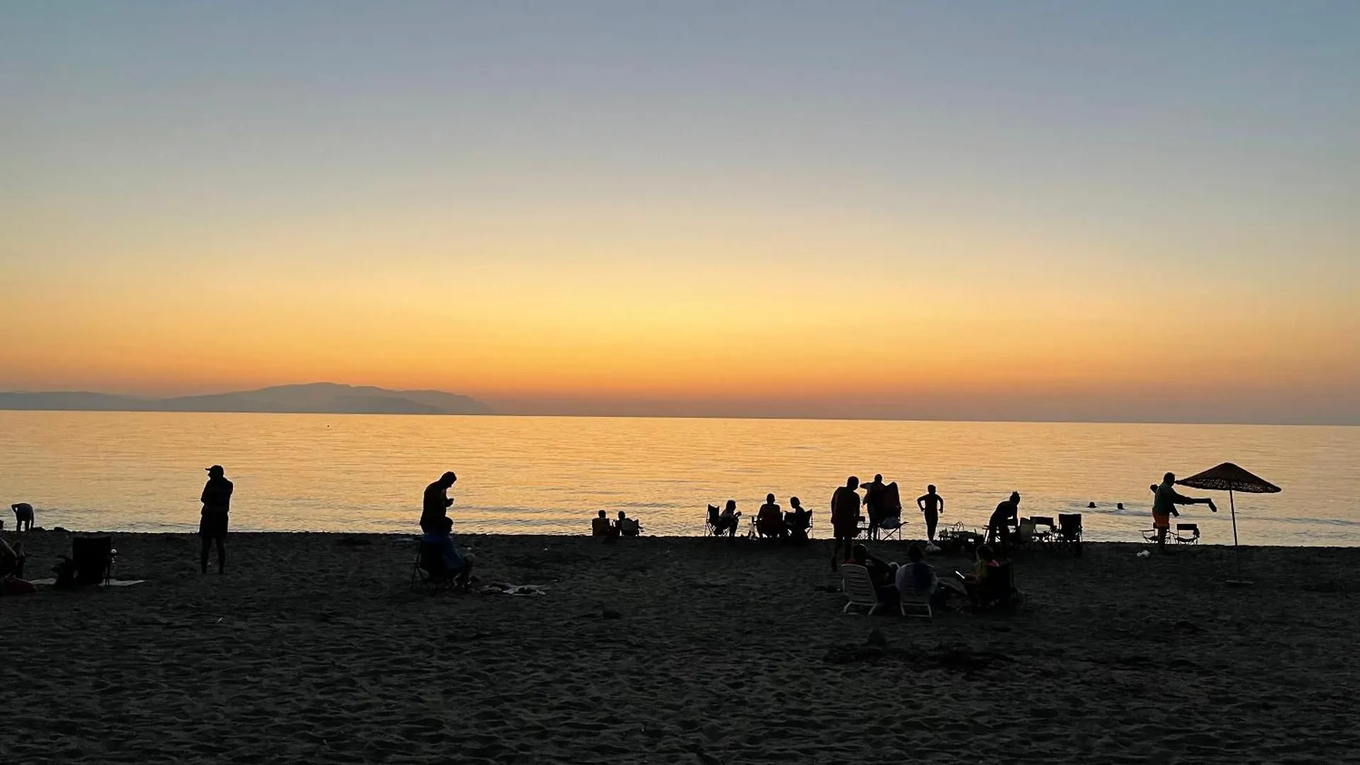 Peaceful Apartment 150 M From The Sea Kusadası Turcja