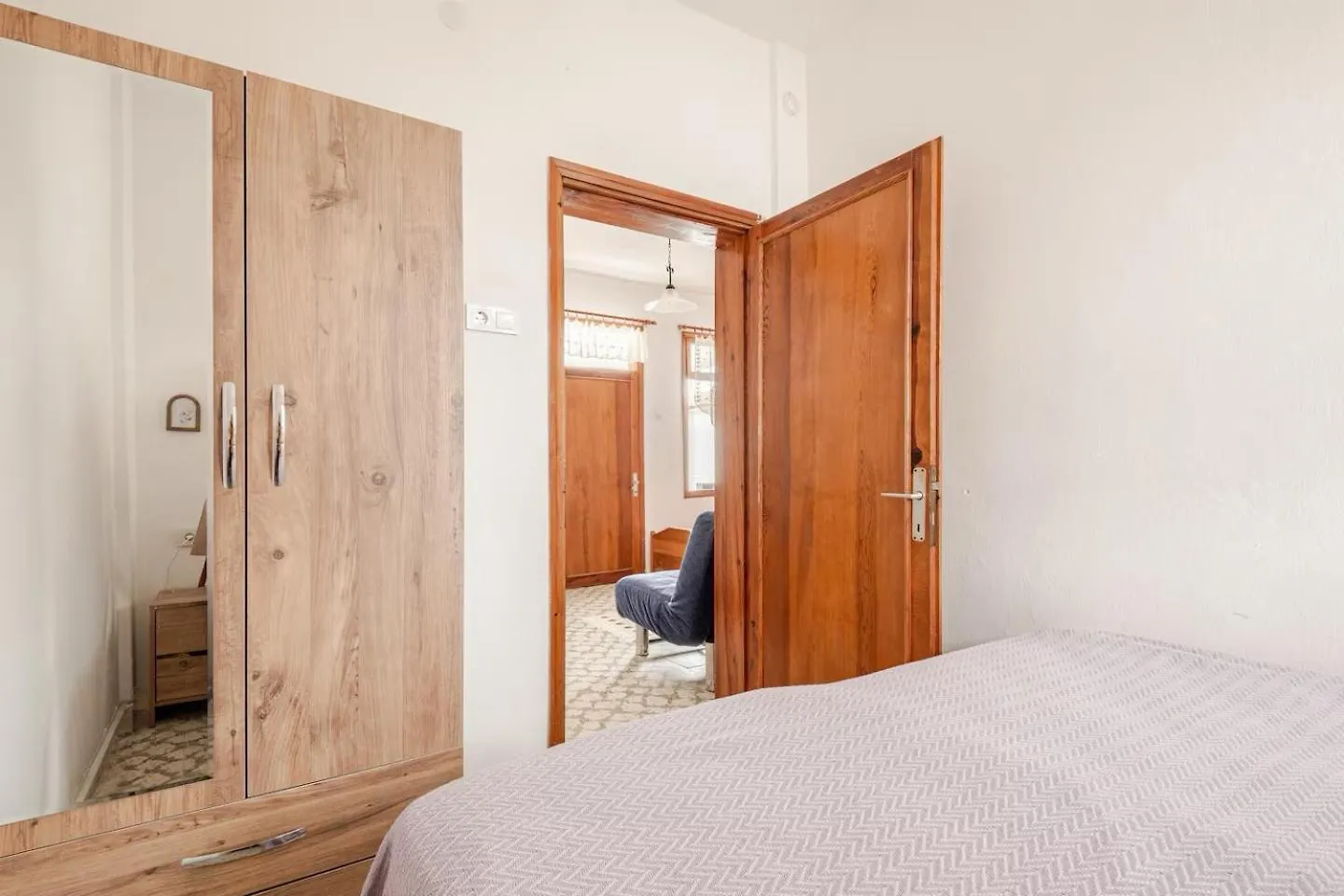 Peaceful Apartment 150 M From The Sea Kusadası